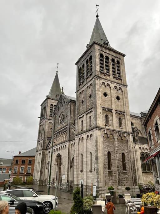 Appartement Au Coeur De Rochefort Exterior foto